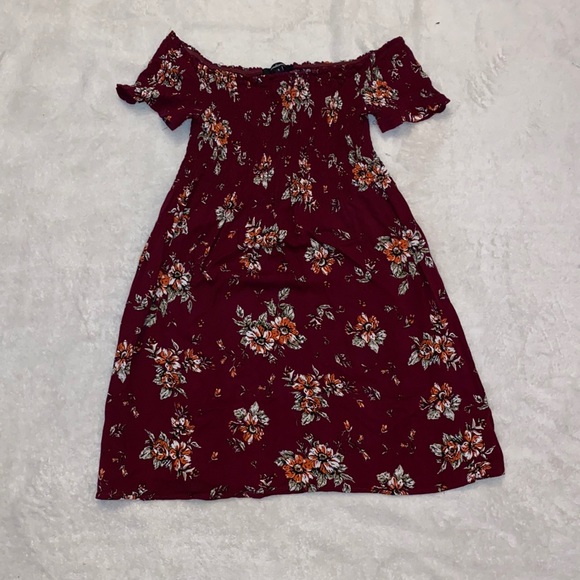 FLORAL DRESS. small - Picture 1 of 3